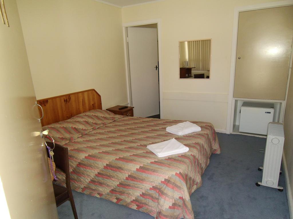 Motel The Swiss 2*